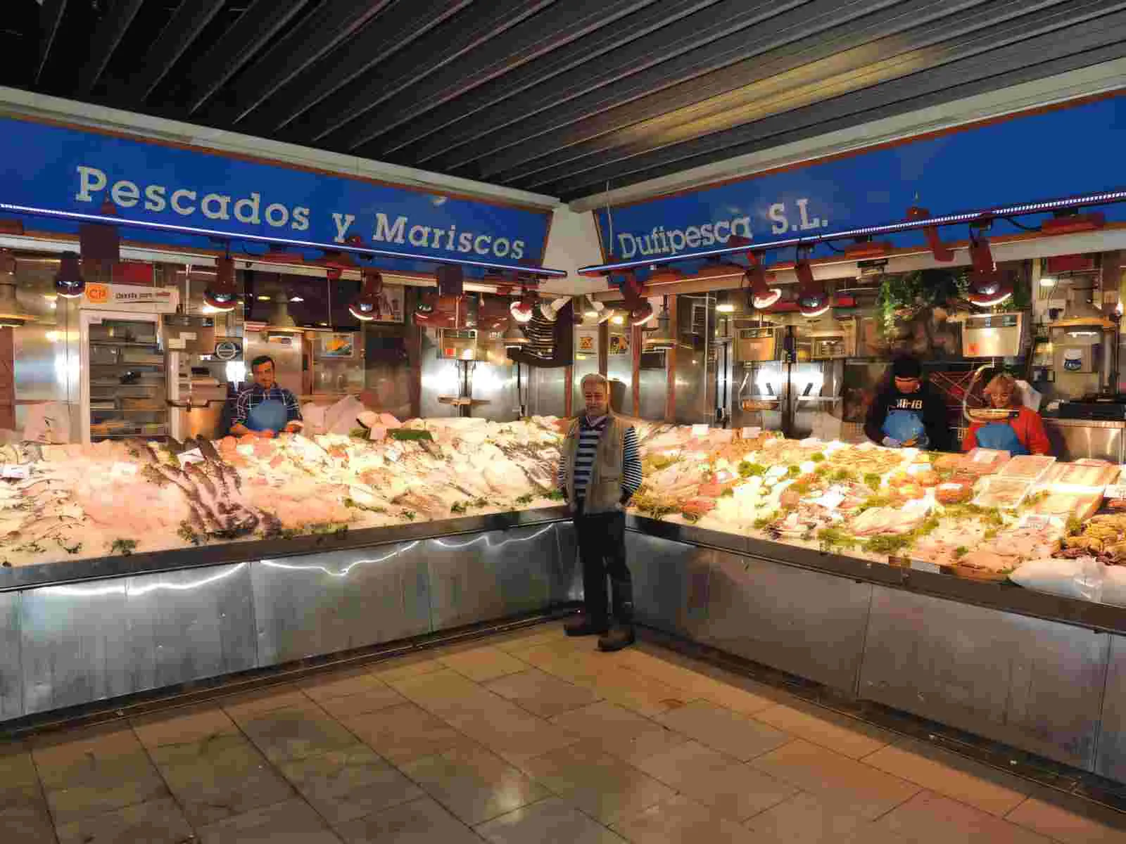 Pescadería Dufipesca — origen familiar de La Perla Negra en el mercado de Rivas
